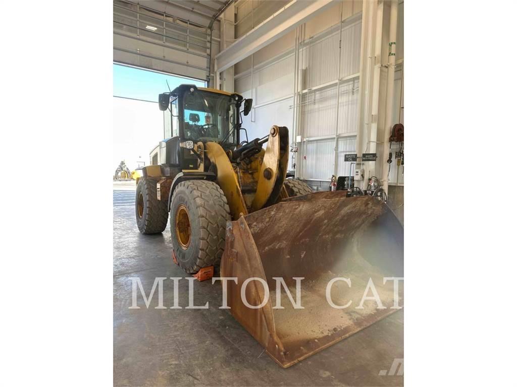 CAT 930M Wielladers