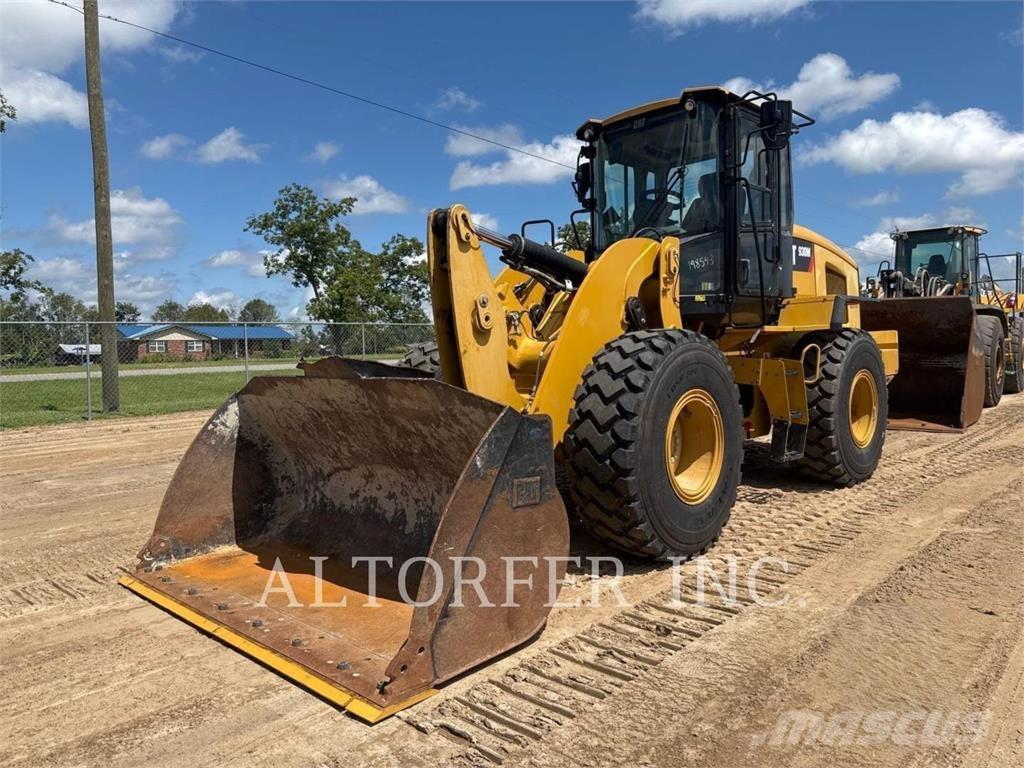 CAT 930M Wielladers
