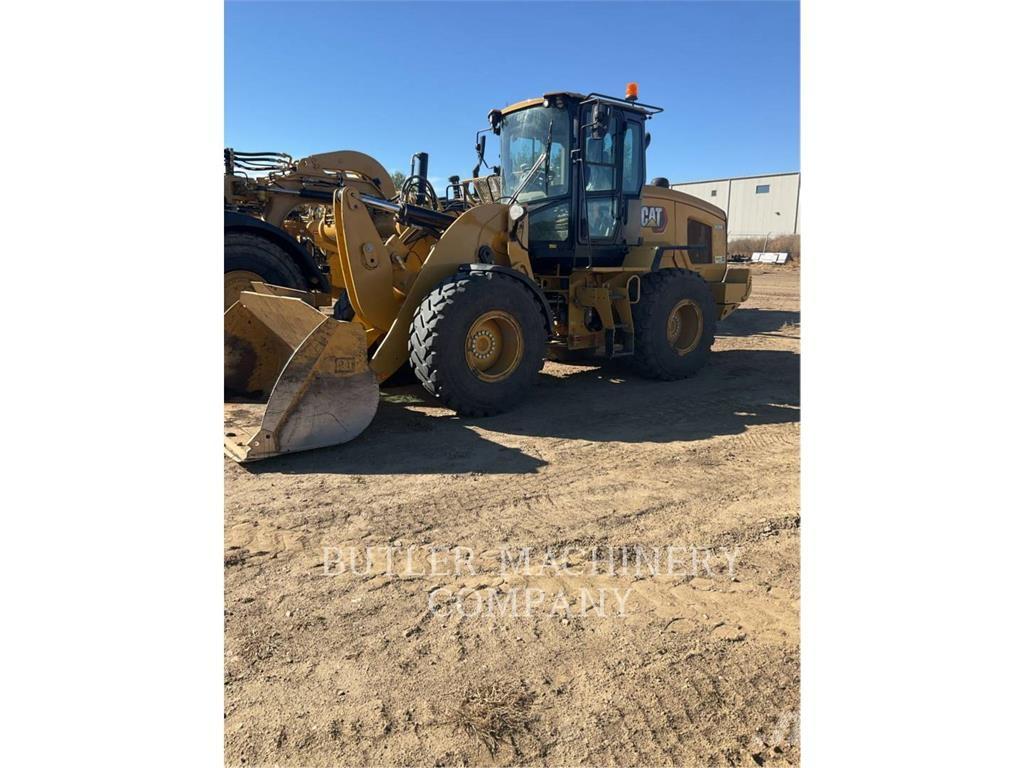 CAT 930M Wielladers