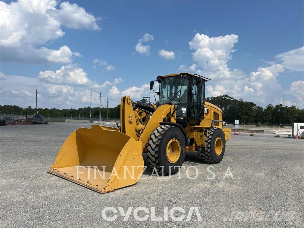 CAT 930M Wielladers