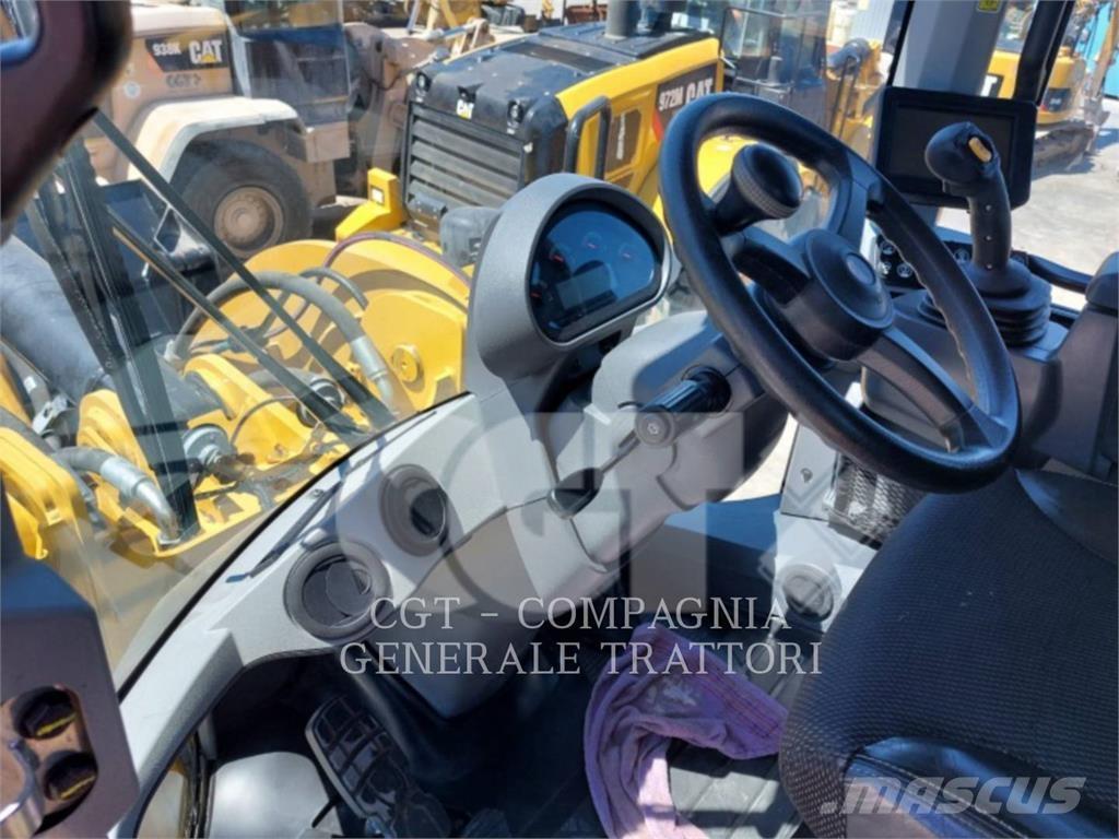 CAT 930M Wielladers