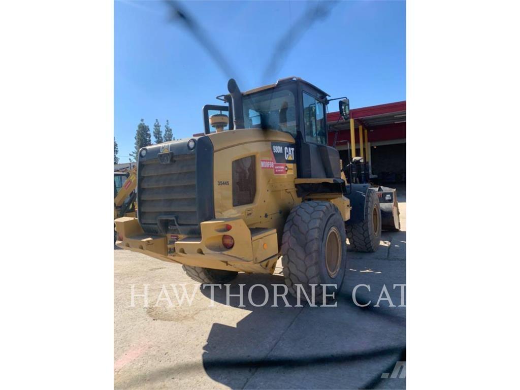 CAT 930M Wielladers