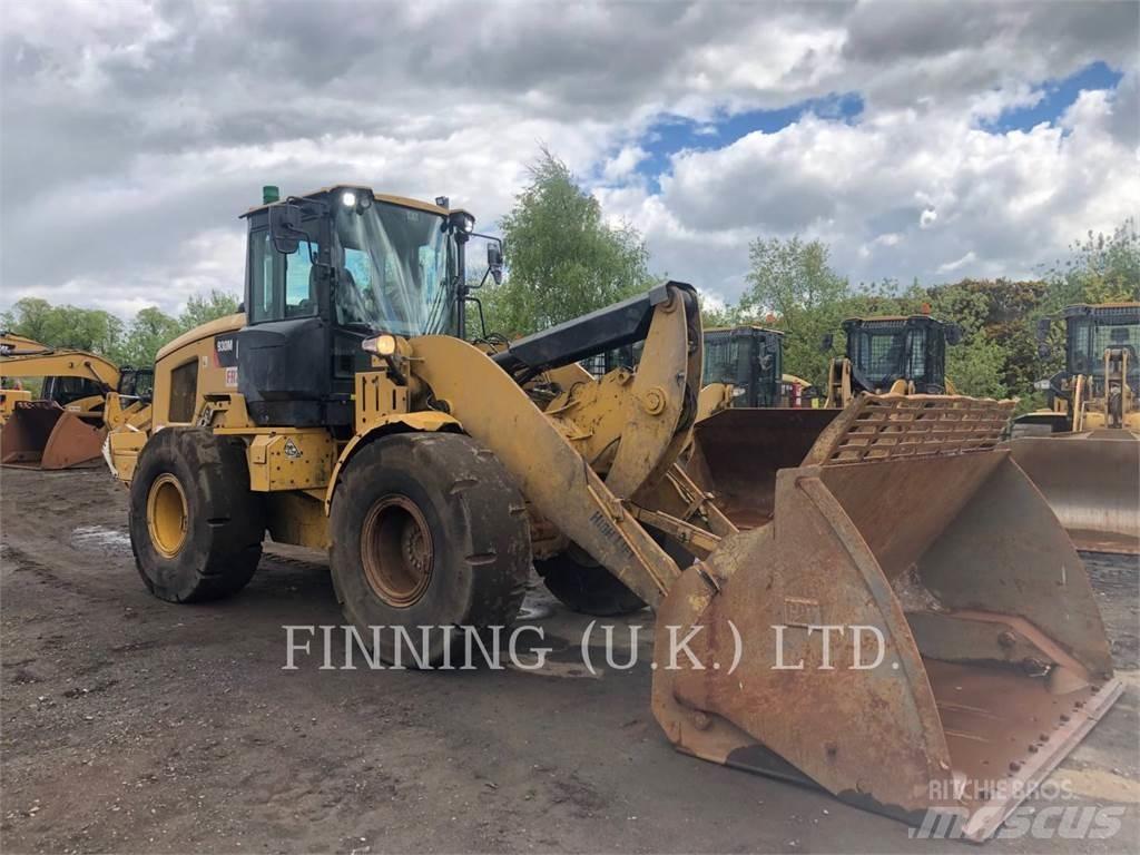 CAT 930M Wielladers