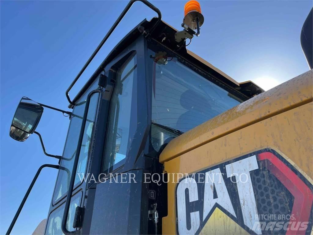 CAT 938 Wielladers