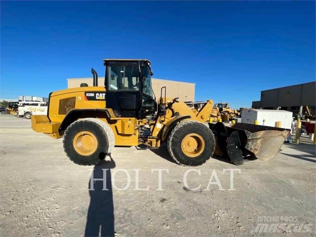 CAT 938M Wielladers