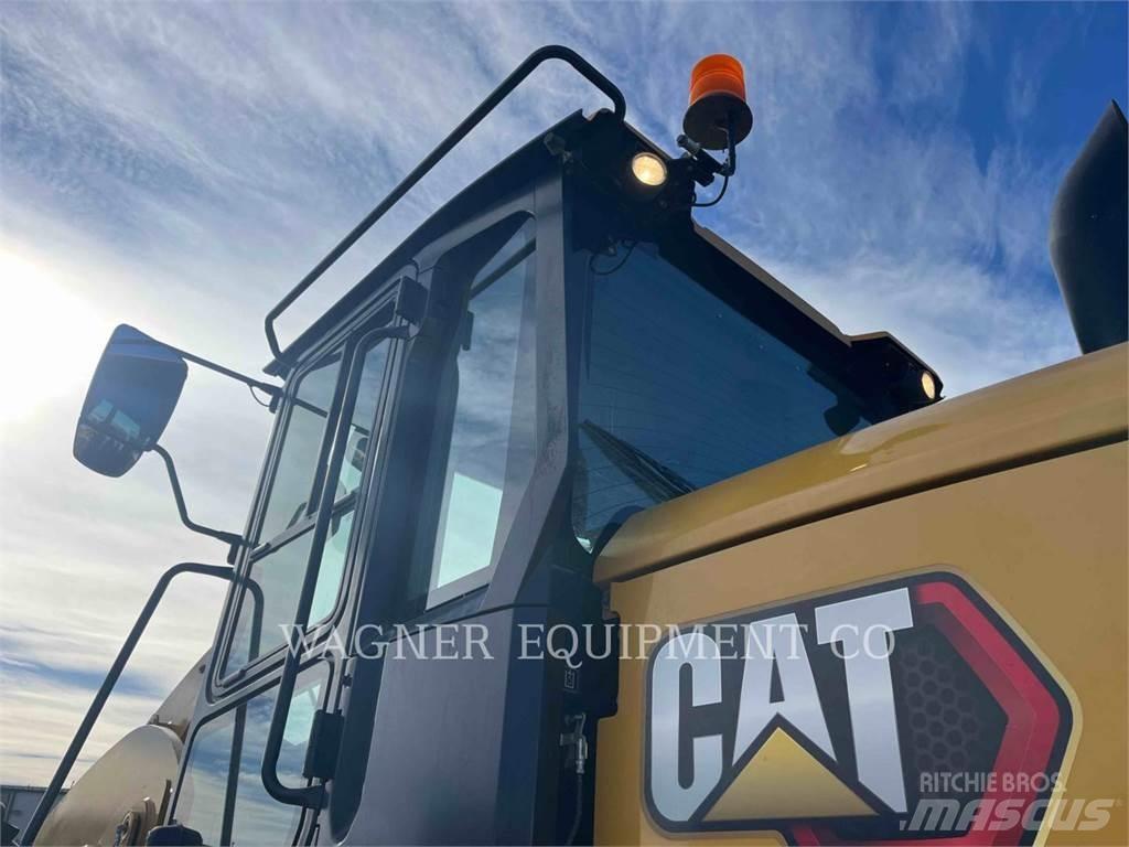 CAT 938M Wielladers