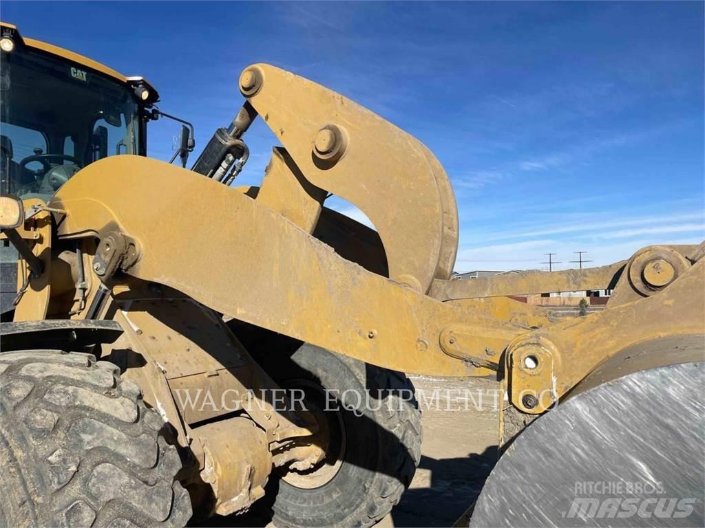 CAT 938M Wielladers
