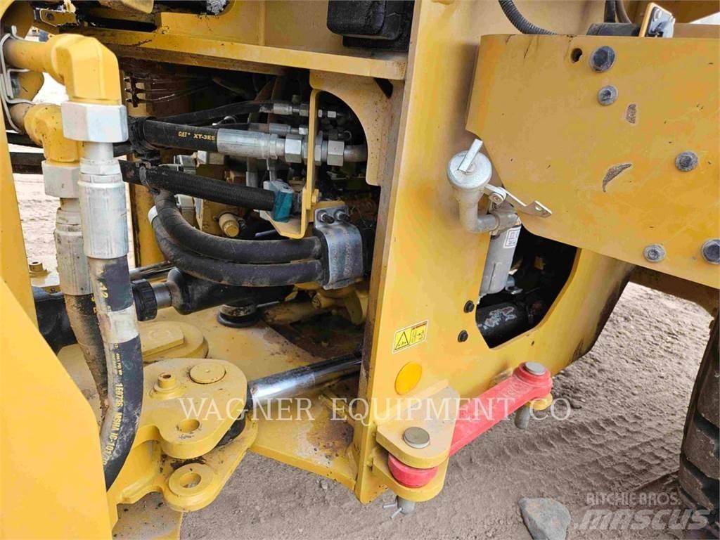 CAT 938M Wielladers
