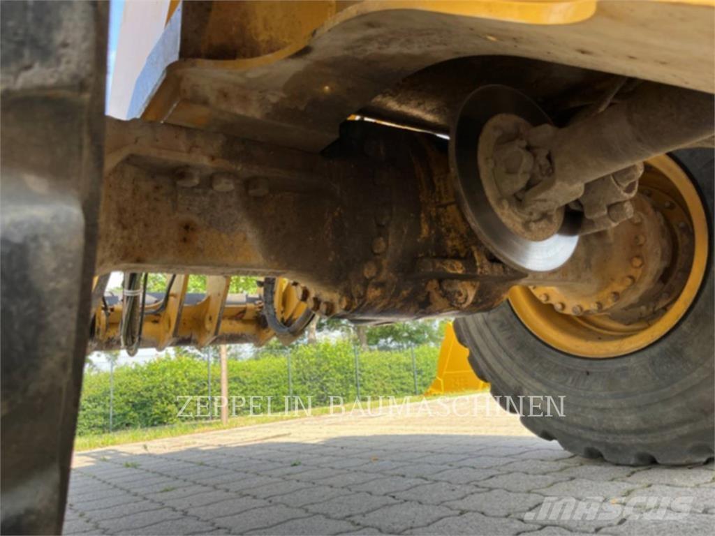 CAT 938M Wielladers
