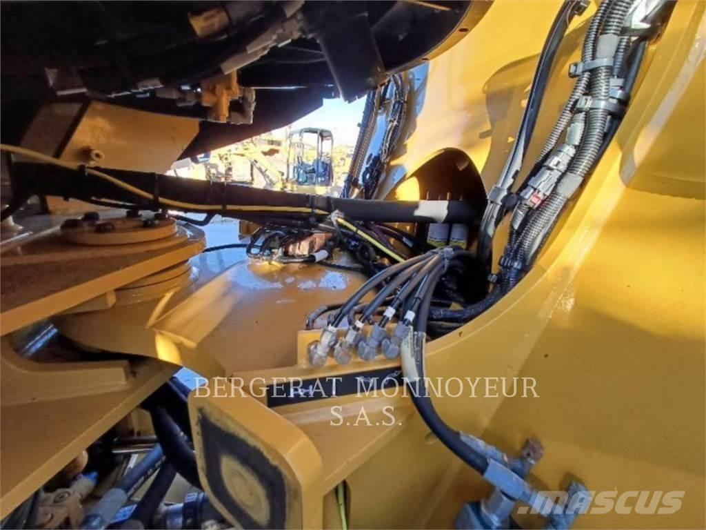 CAT 938M Wielladers