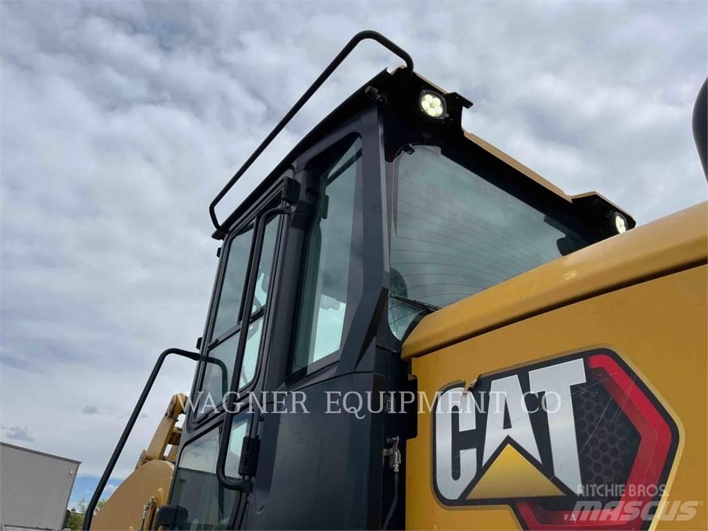 CAT 938M HL Wielladers