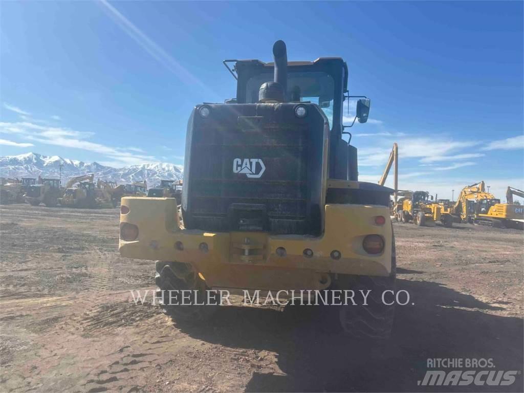 CAT 938M QC Wielladers