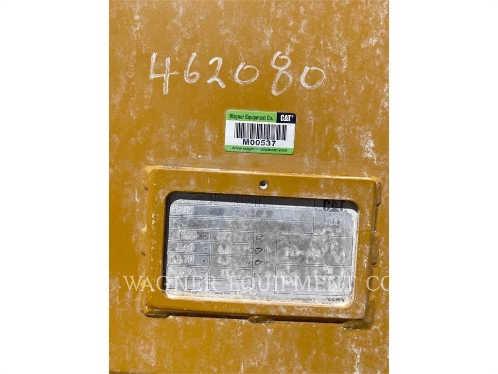 CAT 950 Bakken