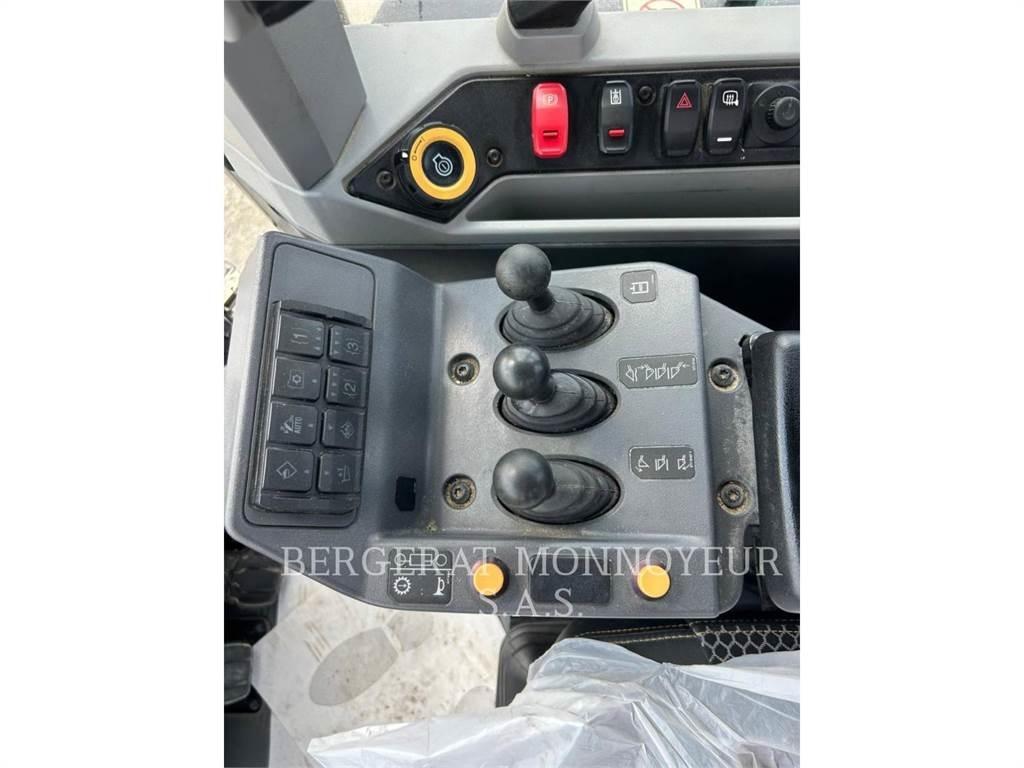 CAT 966 Wielladers