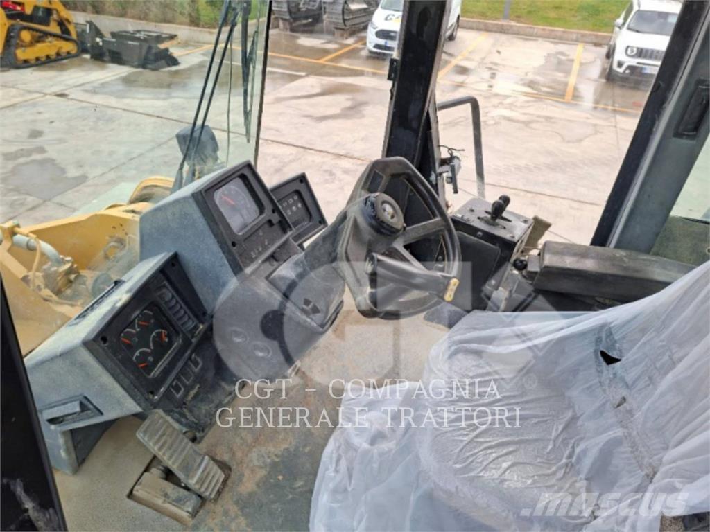 CAT 966 Wielladers