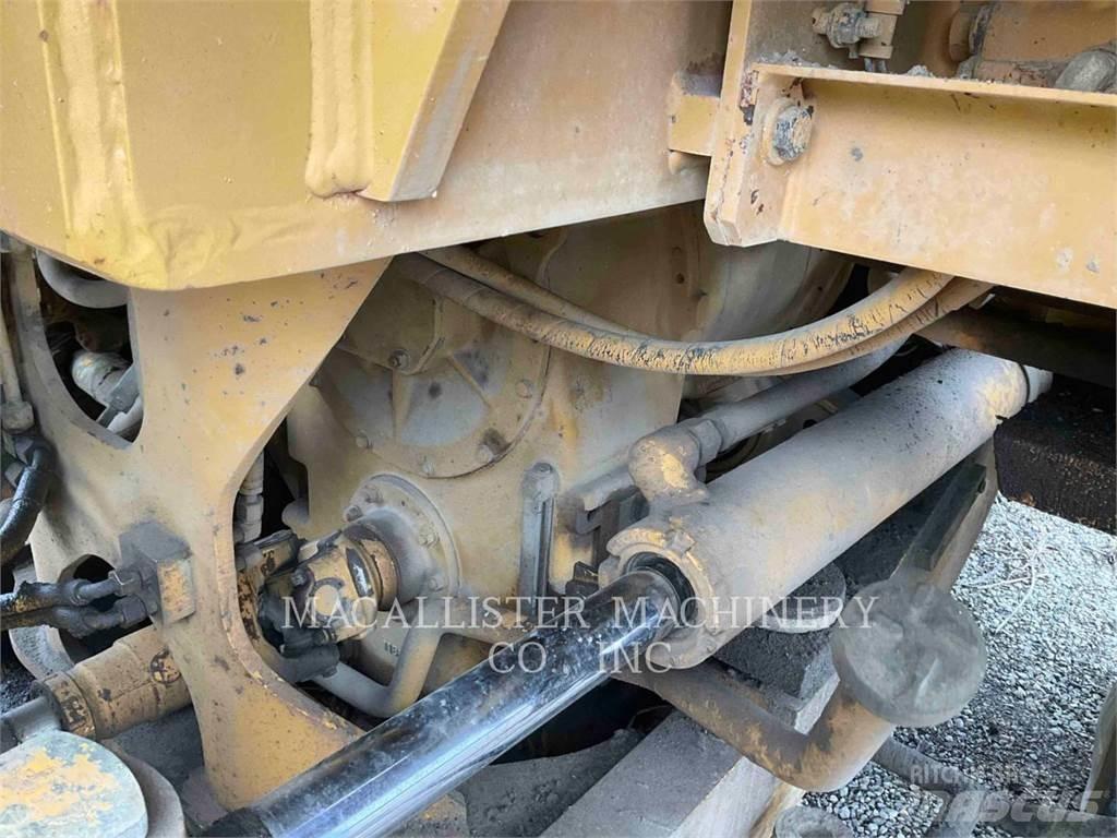 CAT 966G Wielladers