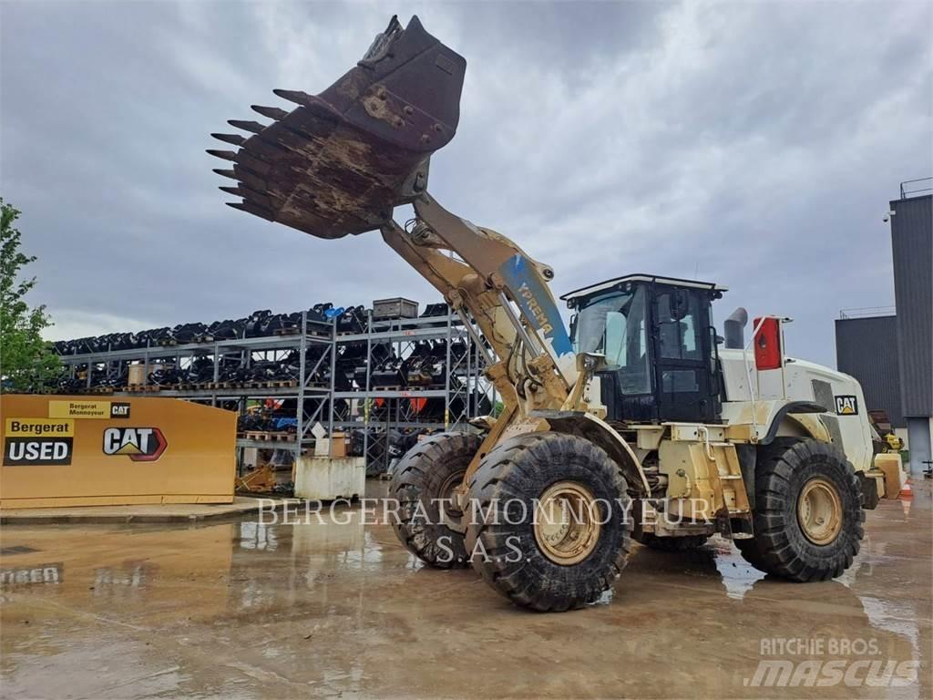 CAT 966M Wielladers