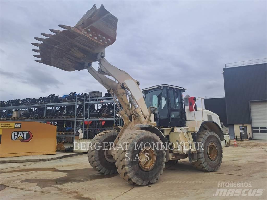 CAT 966M Wielladers