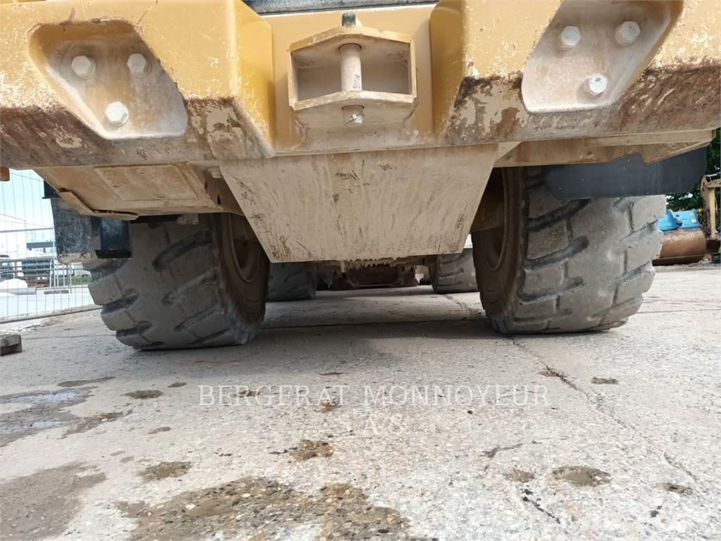 CAT 966M Wielladers