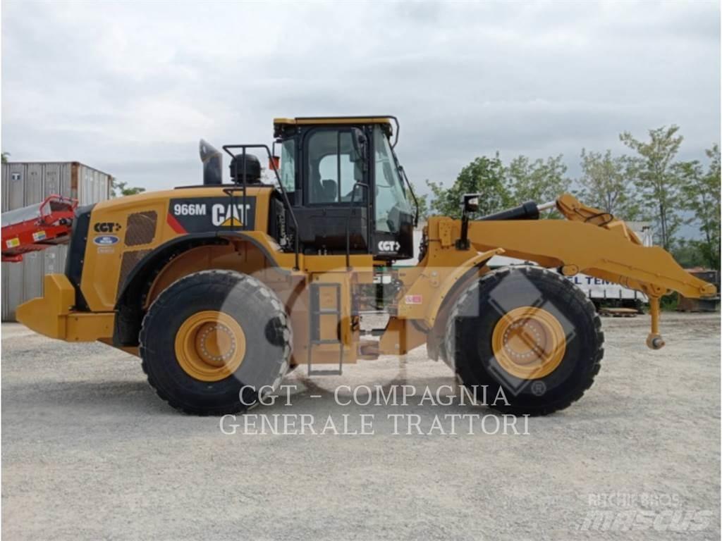 CAT 966M Wielladers