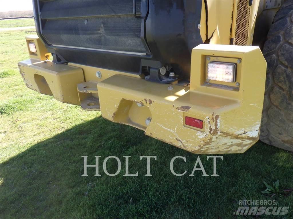 CAT 966M Wielladers