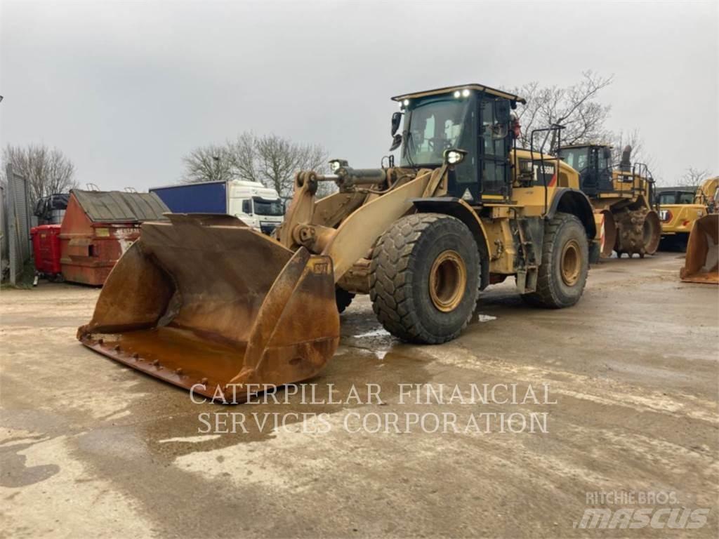 CAT 966M Wielladers