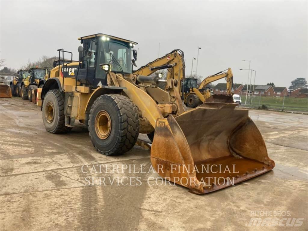 CAT 966M Wielladers