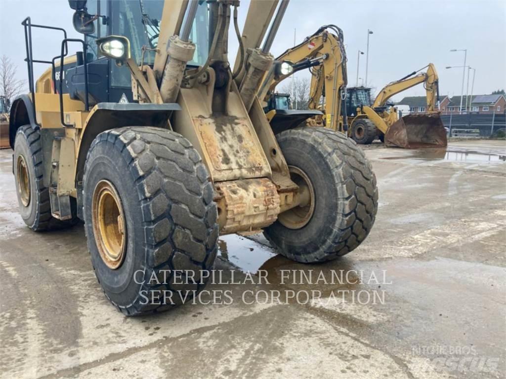 CAT 966M Wielladers