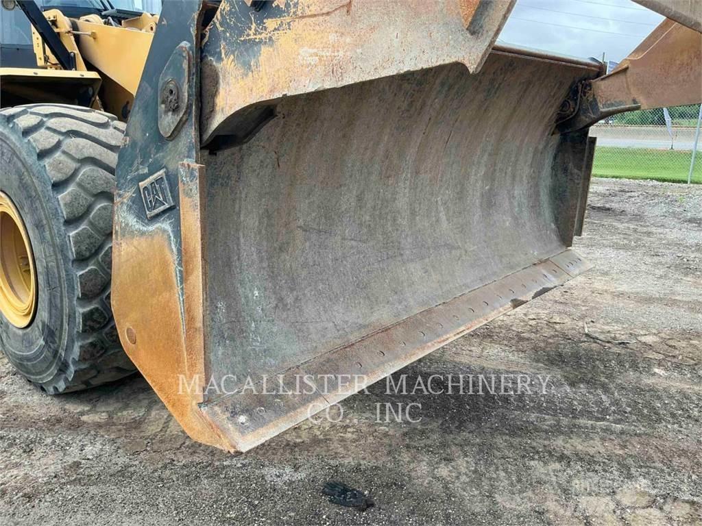 CAT 966M Wielladers