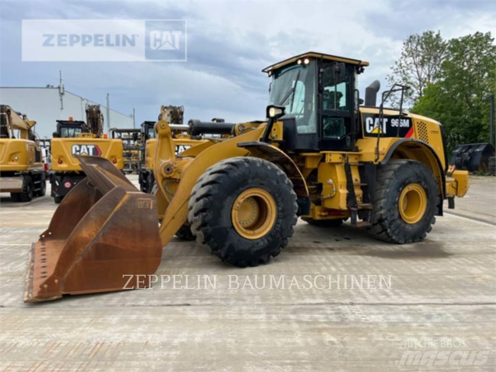 CAT 966M Wielladers