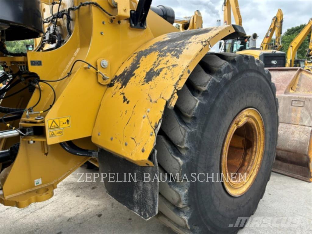 CAT 966M Wielladers