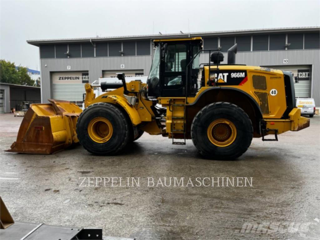 CAT 966M Wielladers