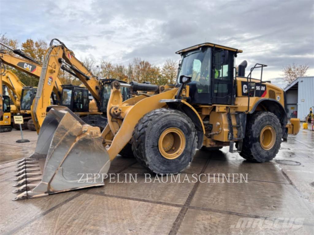CAT 966M Wielladers