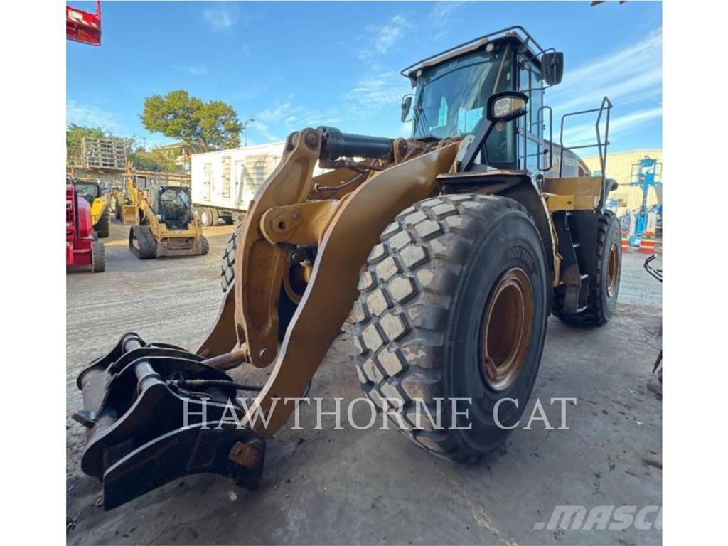 CAT 966M Wielladers
