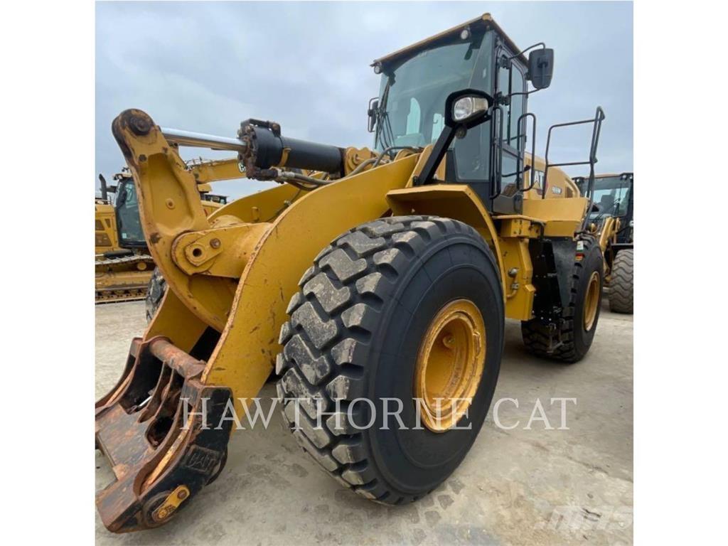 CAT 966M Wielladers