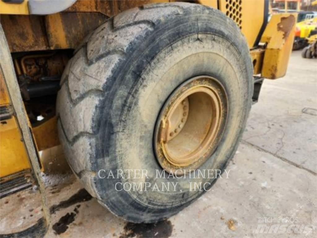 CAT 972K Wielladers