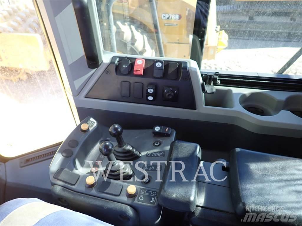CAT 972M Wielladers