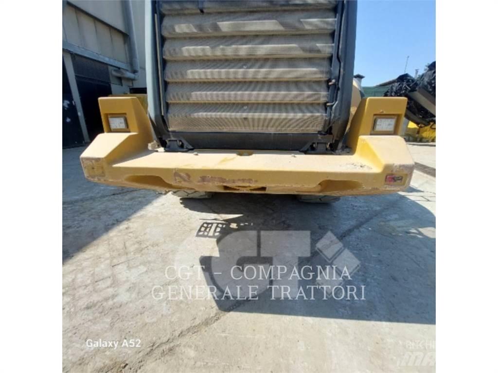 CAT 972M Wielladers