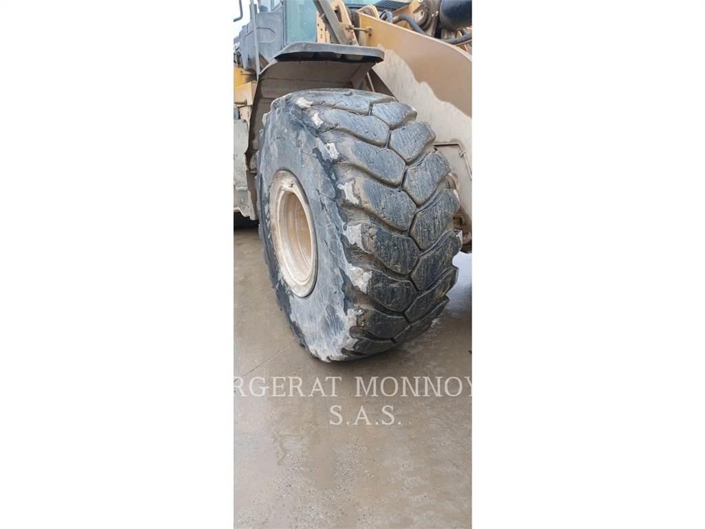 CAT 972M Wielladers