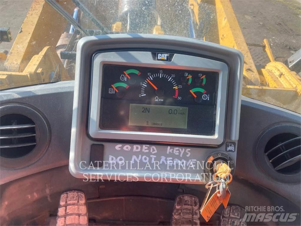 CAT 972M Wielladers
