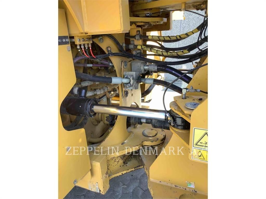 CAT 972M Wielladers