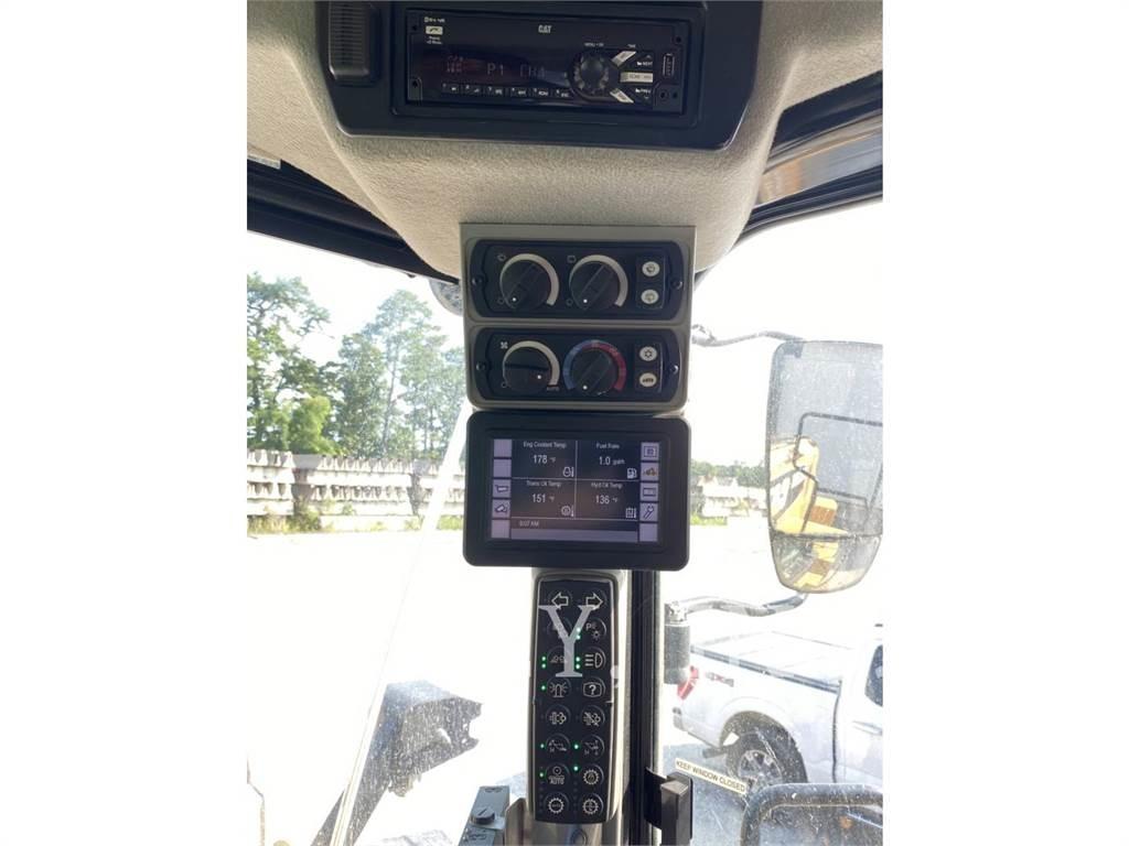 CAT 972M Wielladers