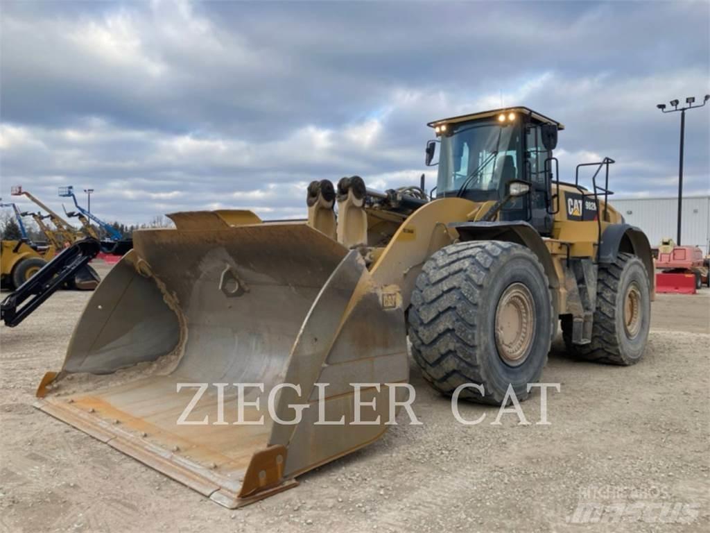 CAT 982M Wielladers