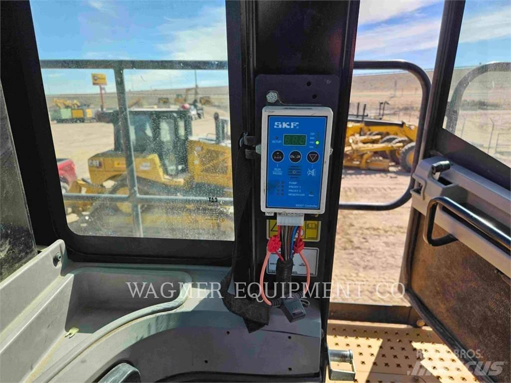 CAT 988K HL Wielladers
