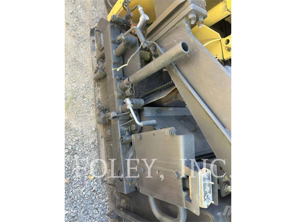 CAT AP-1055D Asfaltafwerkmachines