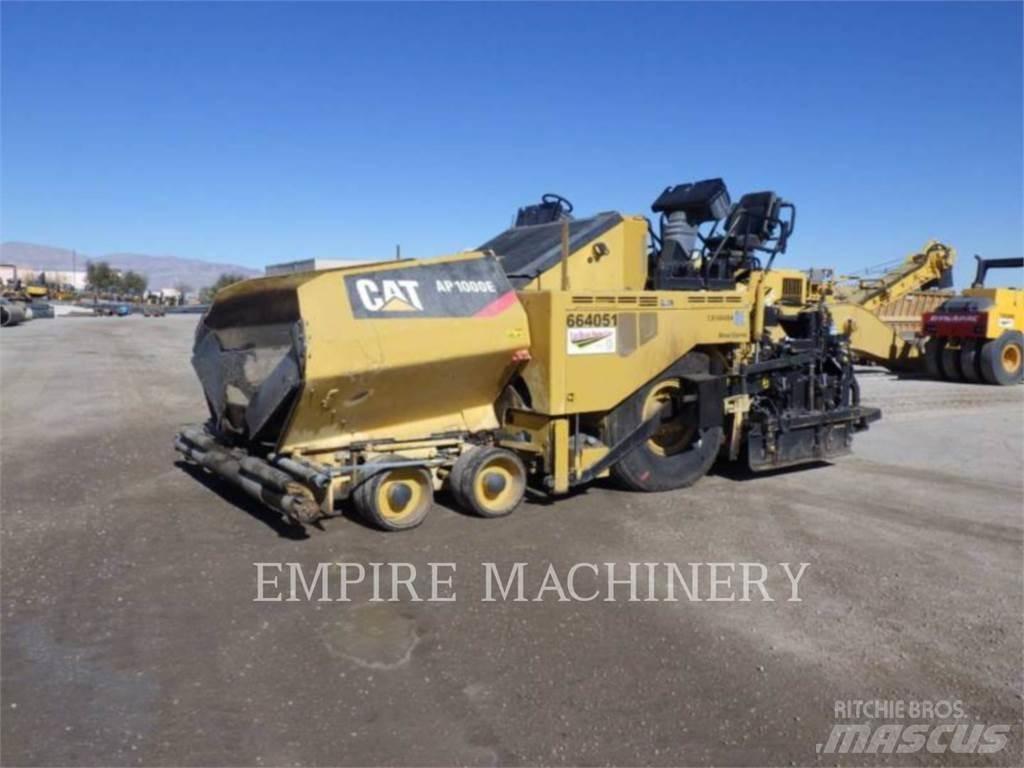 CAT AP1000E Asfaltafwerkmachines