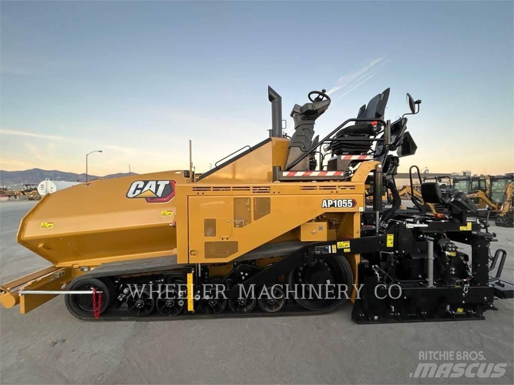 CAT AP1055 Asfaltafwerkmachines