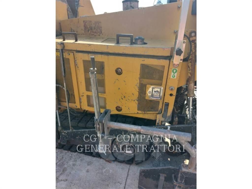 CAT AP255E Asfaltafwerkmachines