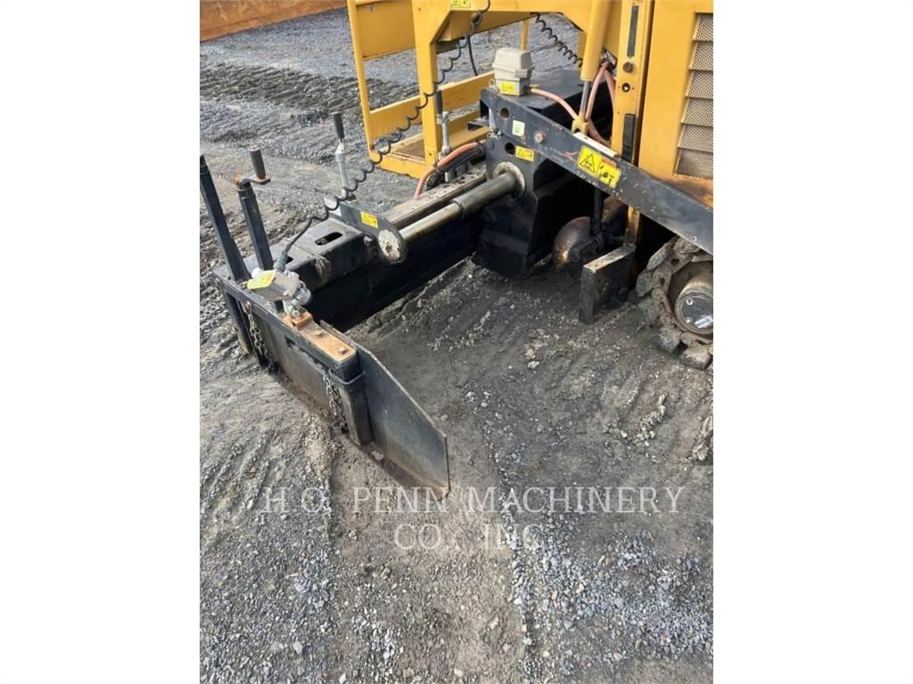 CAT AP255E Asfaltafwerkmachines
