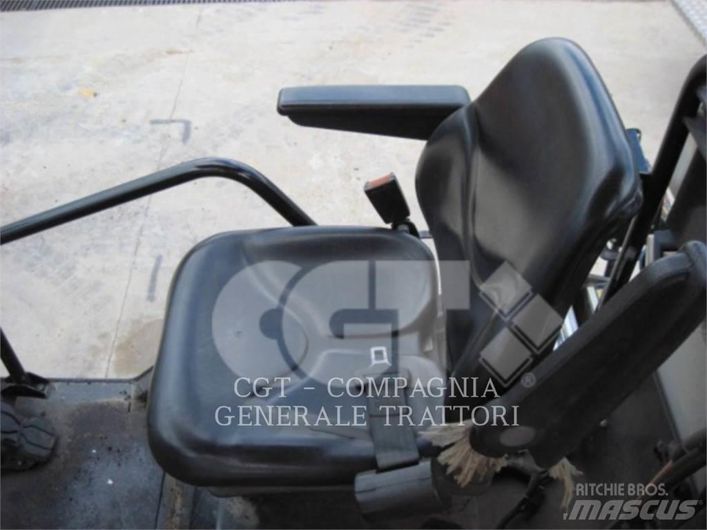CAT AP300F Asfaltafwerkmachines